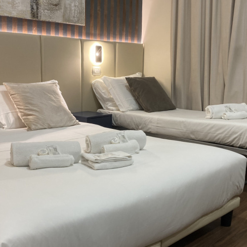 2039 DIAMOND ROOMS GENOVA  SOLUTIONHOTEL 22.JPG